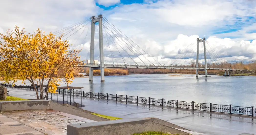 Лучшие вузы Красноярска 2025: рейтинг по проходным баллам