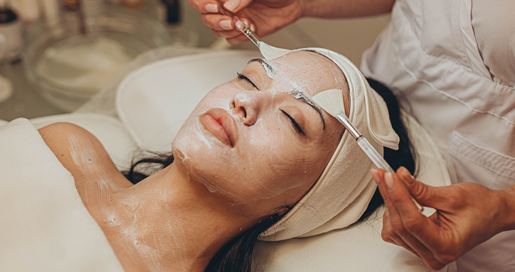 Как стать косметологом-эстетистом?