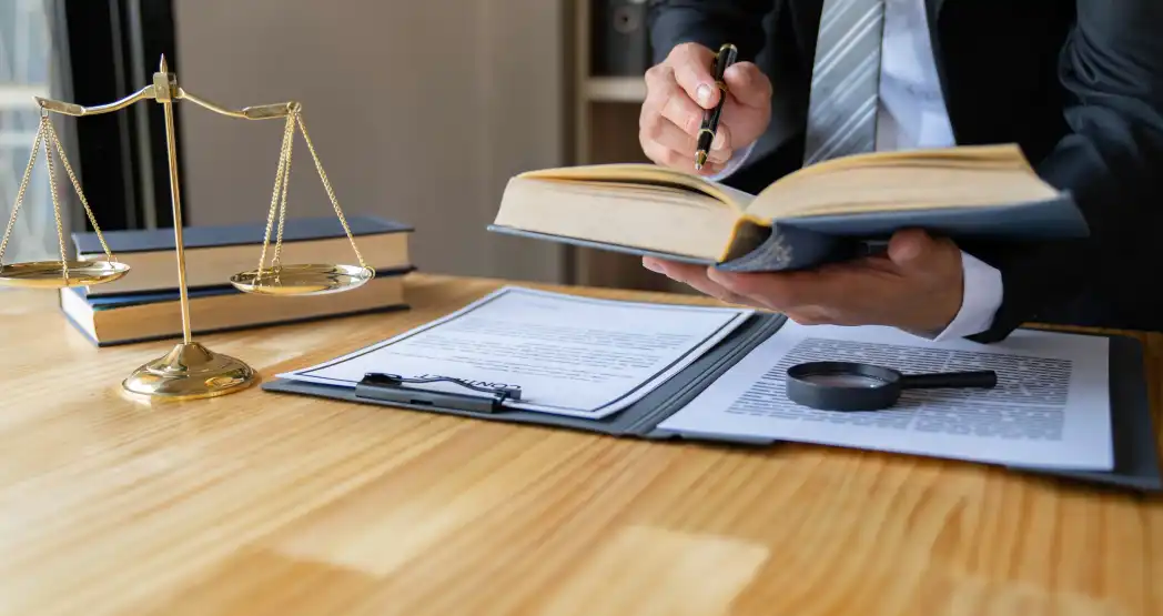 Как стать преподавателем права?