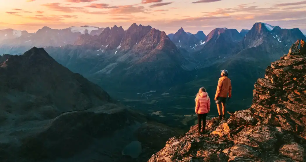 Профессии связанные с путешествиями