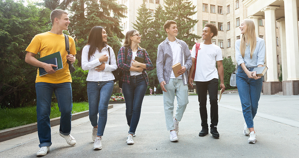 Во сколько лет поступают в колледж?