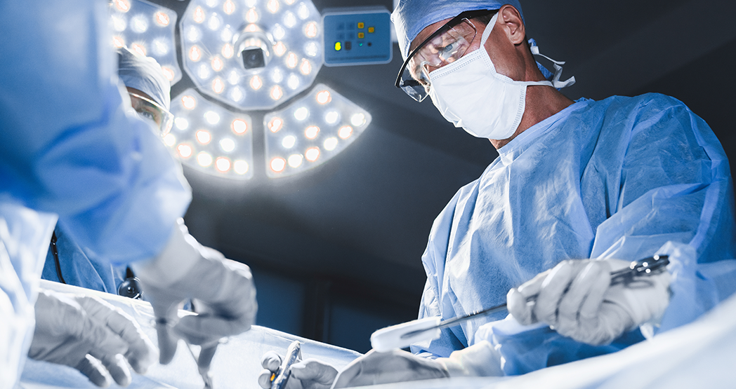 Как стать пластическим хирургом?