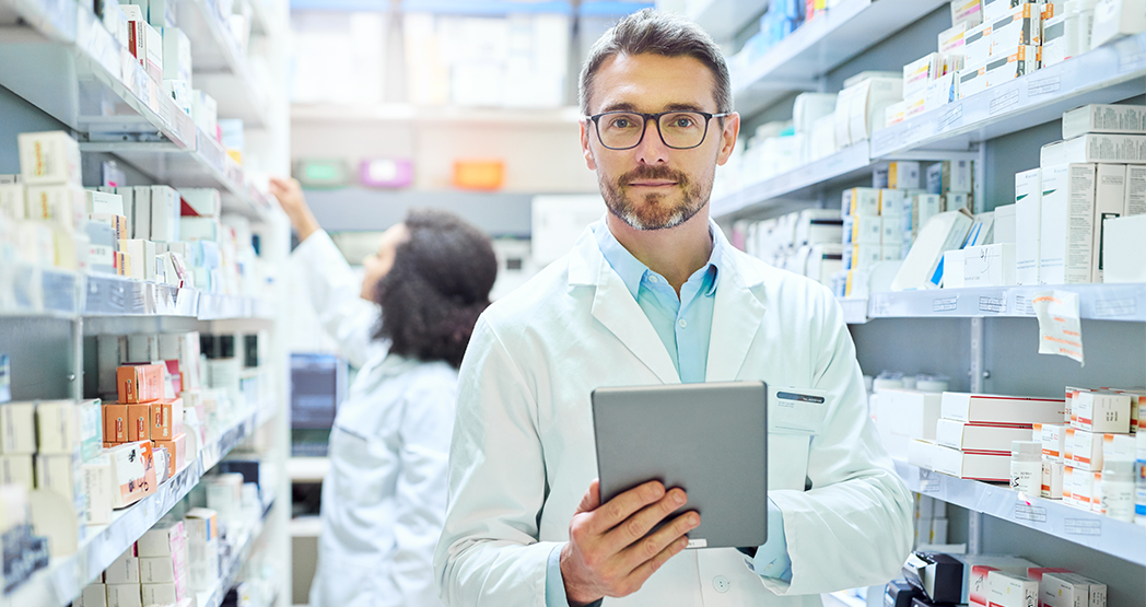 Кто такой провизор в аптеке?