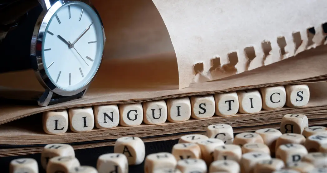 Филолог и лингвист в чем разница?