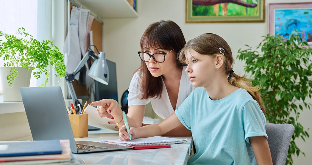 Как перевести ребенка на семейное обучение в середине года?